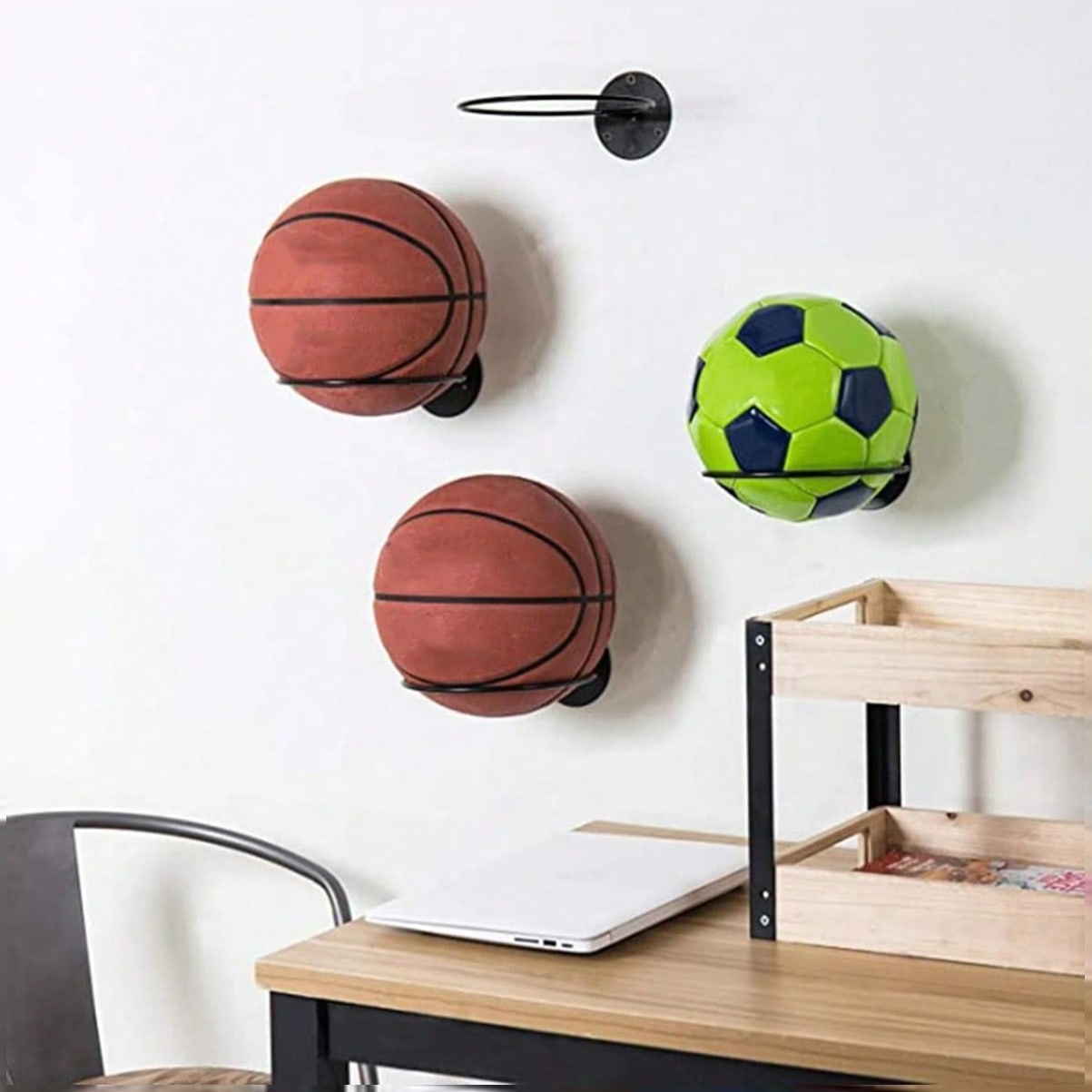 Home Gym On Wall - Platzsparender Wandmontierter Basketball-Displayständer für Heimfitnessraum, Garage,